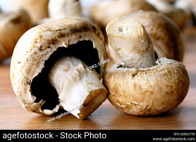 Fresh button mushrooms