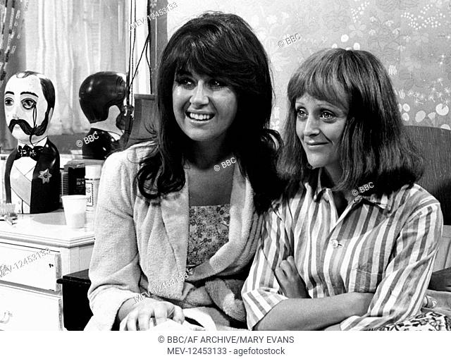 Polly James & Nerys Hughes Television: The Liver Birds: Anybody Here Seen  Thingy (1970) Director:..., Stock Photo, Picture And Rights Managed Image.  Pic. MEV-12453133 | agefotostock