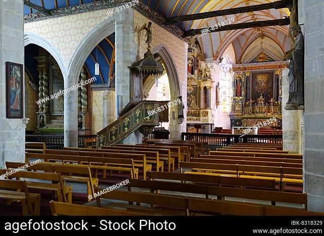 Nave of the church with pulpit and altar, Enclos Paroissial Saint-Suliau parish, Sizun, Finistere department, Brittany region, France, Europe