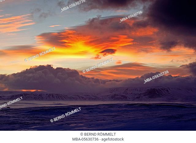 Iceland, Iceland, north-east, region of Myvatn, red sky about the Myvatnsheidi