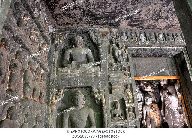 Cave 07: The Shravasti miracle represented by a sculpture on both sides of vestibule. Ajanta Caves, Aurangabad, Maharashtra, India