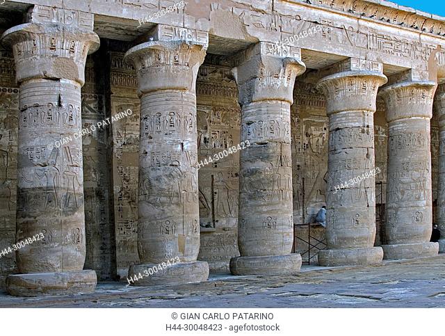 Medinet Habu, Luxor, Egypt, Djamet, mortuary temple of King Ramses III, ( XX dyn. 1185 -1078 B.C) – the colonnade in the first courtyard