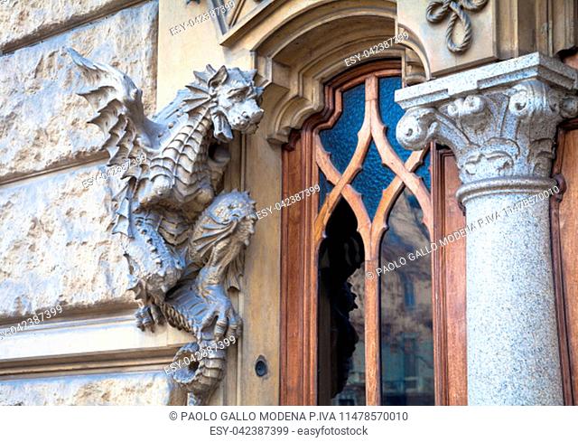 Turin, Corso Francia, Casa dei Draghi/Palazzo della Vittoria von Gottardo Gussoni (art nouveau house). Dragon detail on the facade