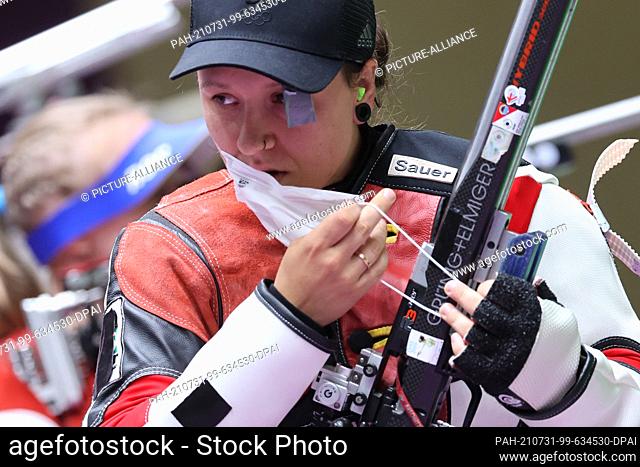 31 July 2021, Japan, Tokio: Shooting: Olympics, preliminary competition, small bore sporting rifle three-position 50 m (3 x 40), women, final