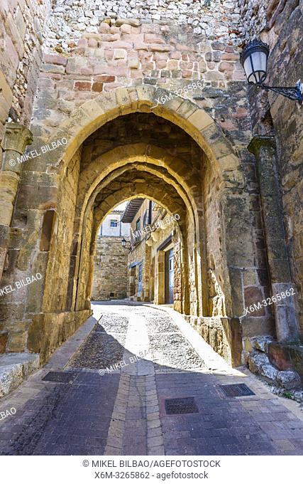 Arrebatacapas Arch. Atienza village. Guadalajara, Castilla-La Mancha, Spain, Europe