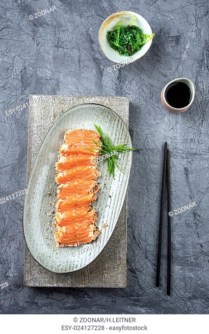 Salmon Tataki with Lettuce