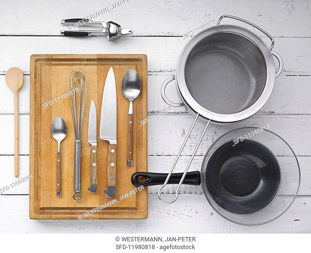 Kitchen utensils for making yoghurt and garlic sauce