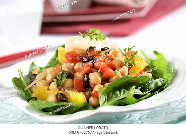 Cod and chickpeas salad