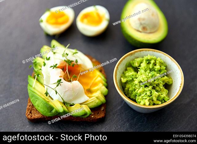 toast bread with avocado, pouched egg and greens