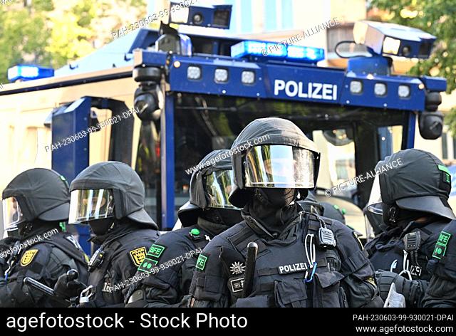03 June 2023, Saxony, Leipzig: Police deploy water cannon to clear a street. Earlier, there had been riots at a demonstration for freedom of assembly in Leipzig