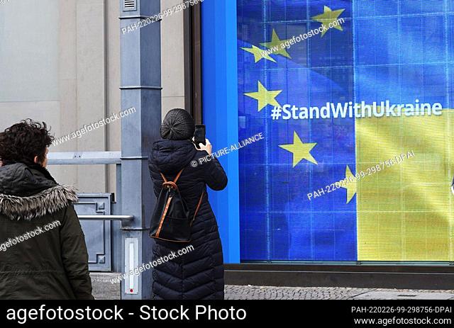 26 February 2022, Berlin: At the representation of the European Union in the capital, as a show of solidarity with Ukraine