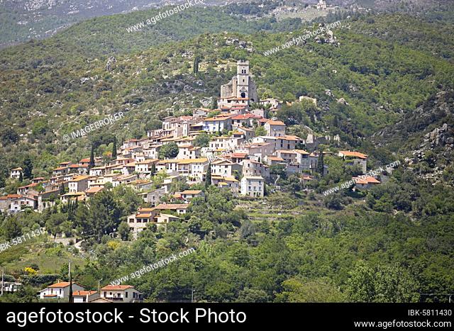 Mountain village Eus, Occitania region, Département Pyrénées-Orientales, France, Europe
