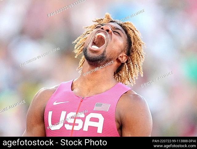 21 July 2022, US, Eugene: Athletics: World Championships, 200 meters, men, final: Noah Lyles USA cheers after his victory. Photo: Michael Kappeler/dpa