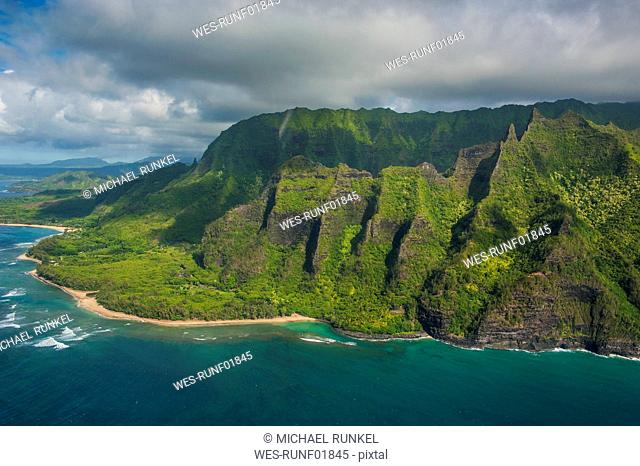 Hawaii, Kauai, Aerial of the Na Pali Coast, Na Pali Coast State Wilderness Park