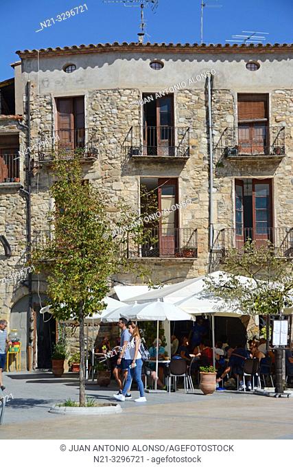 Medieval town of Besalú, La Garrotxa, Province of Girona, Catalonia, Spain, Europe
