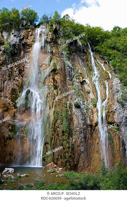 The large Waterfall, Plitvice Lakes National Park, Lika-Senj County, Croatia / Plitvicka Jezera