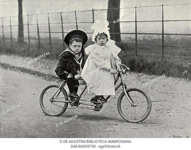 The smallest tandem in the world, led by two children, picture from the magazine L'Illustration, year 55, no 2859, December 11, 1897