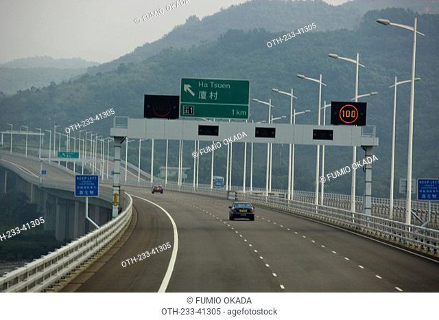 Shenzhen Bay Bridge, Hong Kong
