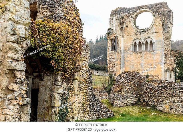 RUINS OF THE OLD ABBEY CHURCH, CISTERCIAN ROYAL ABBEY OF MORTEMER, BUILT IN THE 12TH CENTURY BY HENRI I BEAUCLERC, SON OF THE WILLIAM THE CONQUEROR