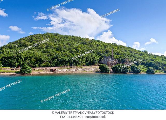 Abandoned slipway, rails, and Head House of the St. Thomas Marine Railway on the Hassel Island - built in 1868