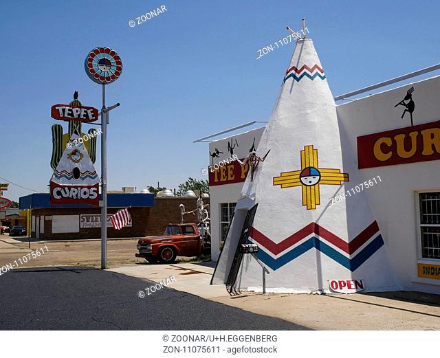 Teepee Curious, Route 66 Nostalgia Shop, Tucumcari, New Mexico