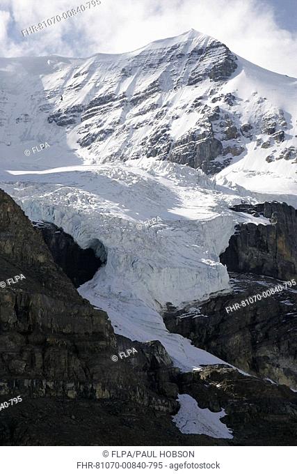 Athabasca Glacier, Columbia Icefield, Canadian Rockies, Jasper N P , Alberta, Canada
