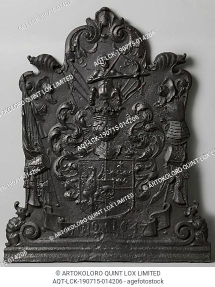 Fire plate with the family crest of Joan Huydecoper, Fire plate made of cast iron. The family crest of Joan Huydecoper is central: a shield with an eagle on the...