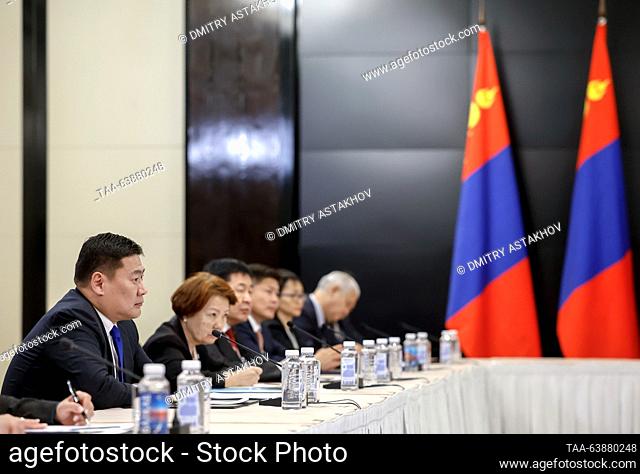 KYRGYZSTAN, BISHKEK - OCTOBER 25, 2023: Mongolia's Prime Minister Oyun-Erdene Luvsannamsrai (L) looks on durng a meeting with his Russian counterpart Mikhail...