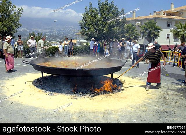 Giant paella pan, Fiesta Sant Joan, pan, folk festival, Altea, Costa Blanca, Spain, Europe