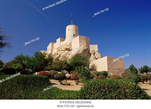Nakhl fort, dating from the 16th and 17th centuries, Batinah region, Western Hajar, Oman, Middle East