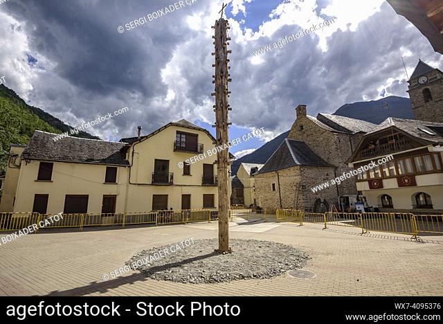 Fir trunk (Haro) in the Haro square, in Les, which burns every June 23 at night (Aran Valley, Lleida, Catalonia, Spain, Pyrenees)