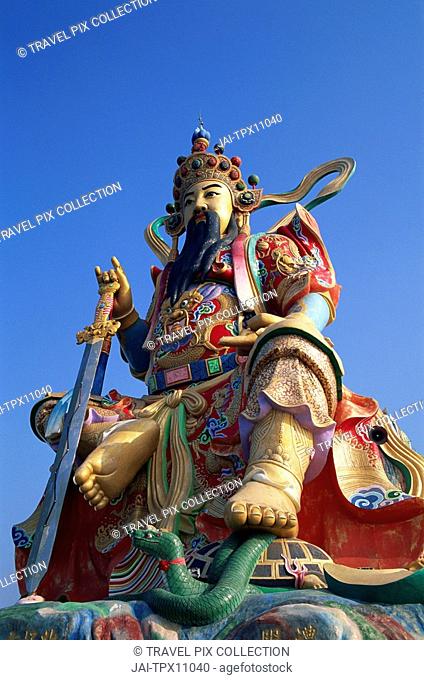 Taiwan, Kaohsiung, Lotus Lake, Statue of Taoist God Xuan-tian-shang-di