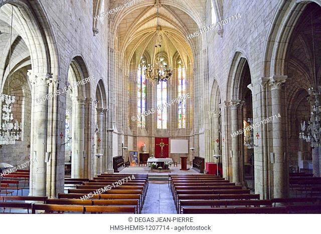 France, Herault, Serignan, Notre Dame de Grace collegiate church of the 10th century, church in three vessels of five spans without transept