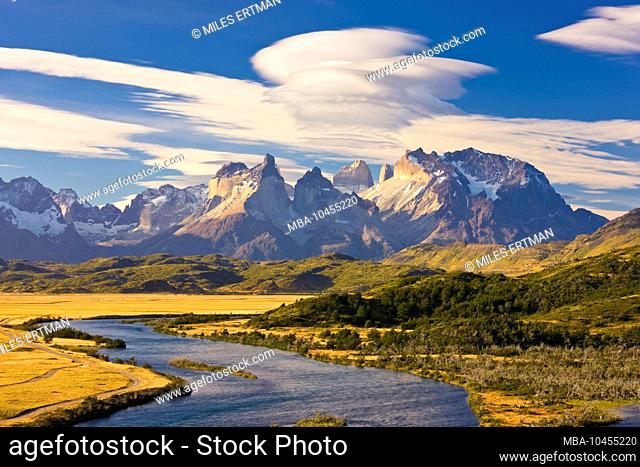 Chile, Magallanes Region, Torres del Paine National Park, Lenticular clouds above the Cuernos del Paine mountains