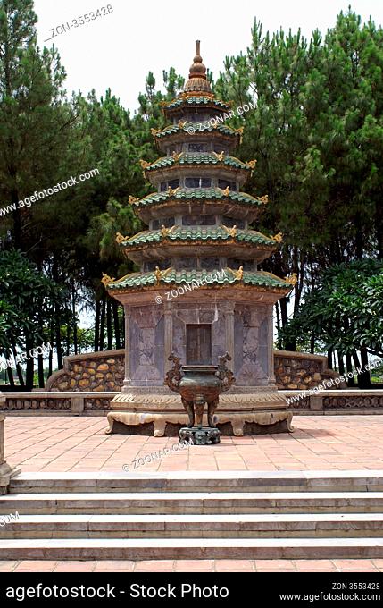 Pagoda and staircase in Thien Mu, Hue, Vietnam