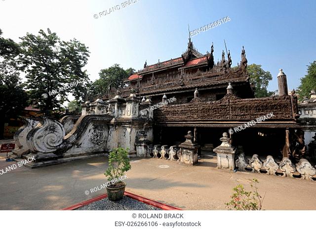 shwenandaw kyaung temple in mandalay