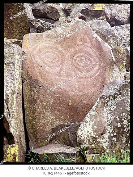 Petroglyph, American Indian rock art: 'tsagaglala' (she who watches). Horsethief Lake State Park, Columbia River Gorge NSA. Washington. USA