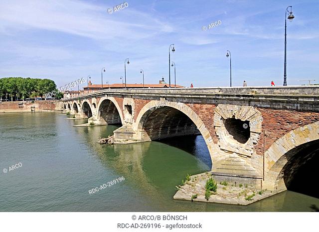 Bridge, Pont Neuf, 16th century, Toulouse, Department Aveyron, Midi-Pyrenees, France / Pont-Neuf de Toulouse, New Bridge, Pont de Pierre, Grand Pont