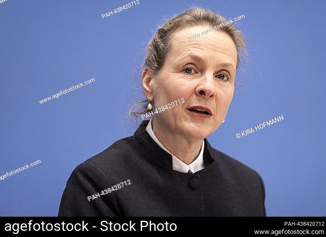 Praelatin Dr. Anne Gidion, Ev. Chairwoman of the GKKE, recorded at a federal press conference on the 2023 defense export report of the Joint Conference on...