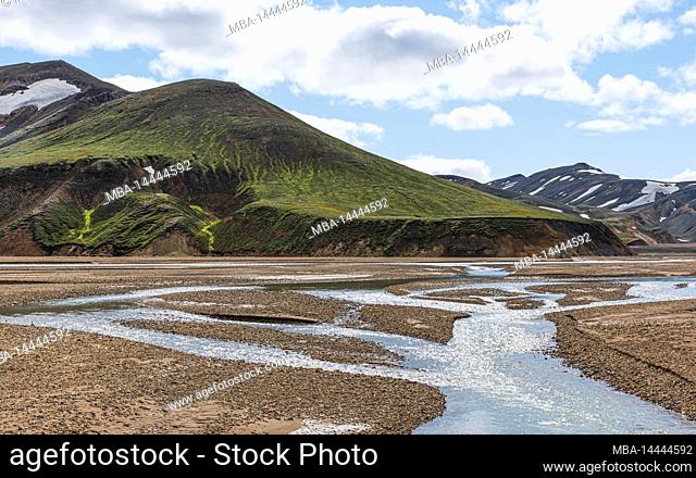 Laugavegur hiking trail is the most famous multi-day trekking tour in Iceland. Landscape shot from the area around Landmannalaugar