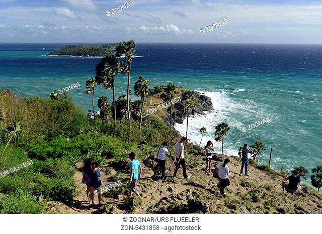 Der Aussichtspunkt Kap Promthep bei der Rawai Beach im sueden der Insel Phuket im sueden von Thailand in Suedostasien