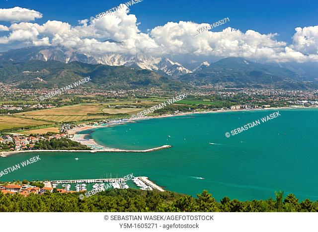 View of the mouth of the Magra River and Apennine Mountains over Carrara Tuscany in the background, Bocca Di Magra, Province La Spezia, Liguria, Italy, Europe
