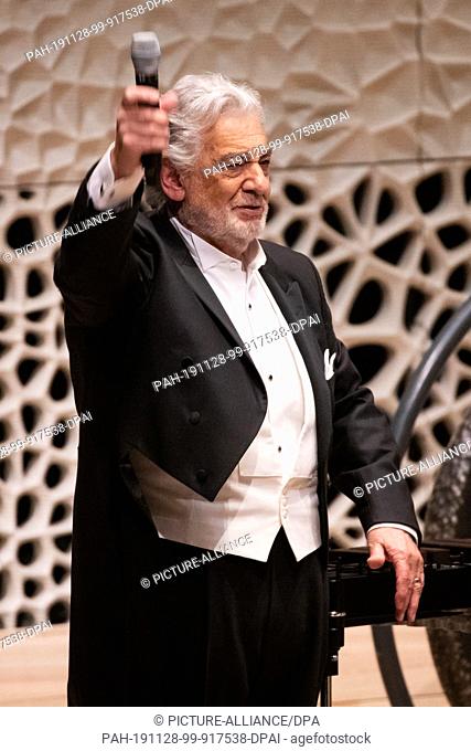 27 November 2019, Hamburg: The opera singer Placido Domingo at a concert in the Elbphilharmonie. In the large hall of the Elbphilharmonie he sang pieces from...