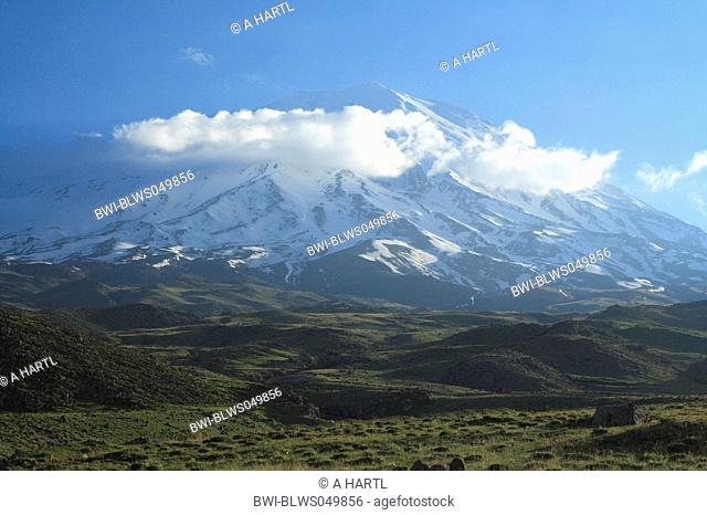 Mount Ararat in morning light, Turkey, East Anatolia, Dogubayzit
