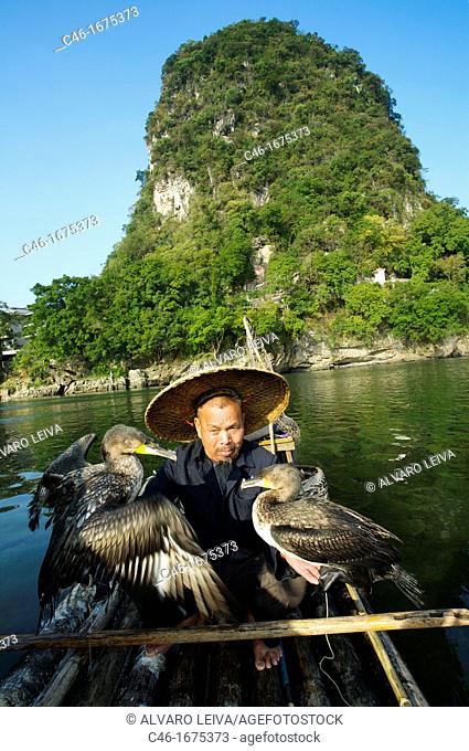 Cormorant fisherman, Yangshuo, Li River, Guangxi, China