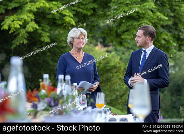 12 July 2021, Saxony, Bad Muskau: Monika Grütters (CDU), Minister of State for Culture, and Michael Kretschmer (CDU), Prime Minister of Saxony