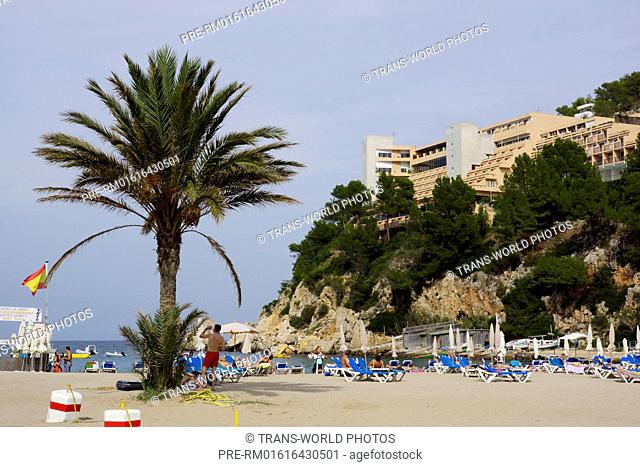 Beach at Port de Sant Miguel, Sant Joan de Labritja, Ibiza, Spain / Strand von Port de Sant Miguel, Sant Joan de Labritja, Ibiza, Spanien