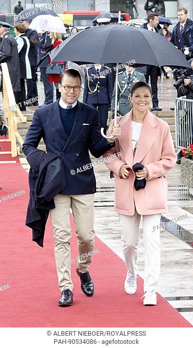 Crown Prince Victoria and Prince Daniel of Sweden arrive at the Honnørbrygga dock in Oslo, on May 10, 2017, for a lunch at the Royal Yacht Norge on occasion of...