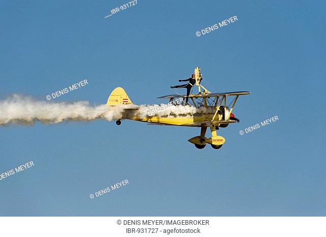 Biplane with a wing-walker