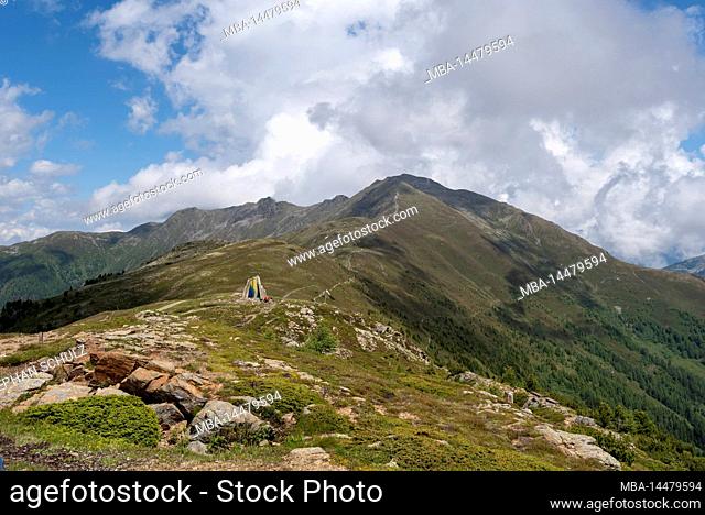Hiking trail to the summit cross of the Glanderspitze, leads past the Gegenwartskapelle, Venet mountain station, Zams, Tyrol, Austria